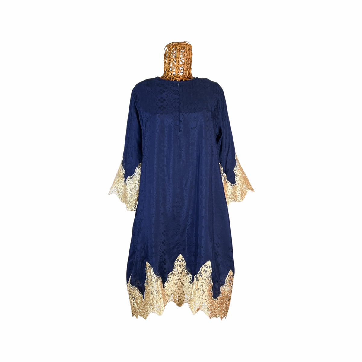 Jeng-Seri Sequins Lace Tunic [TUNIC ONLY]