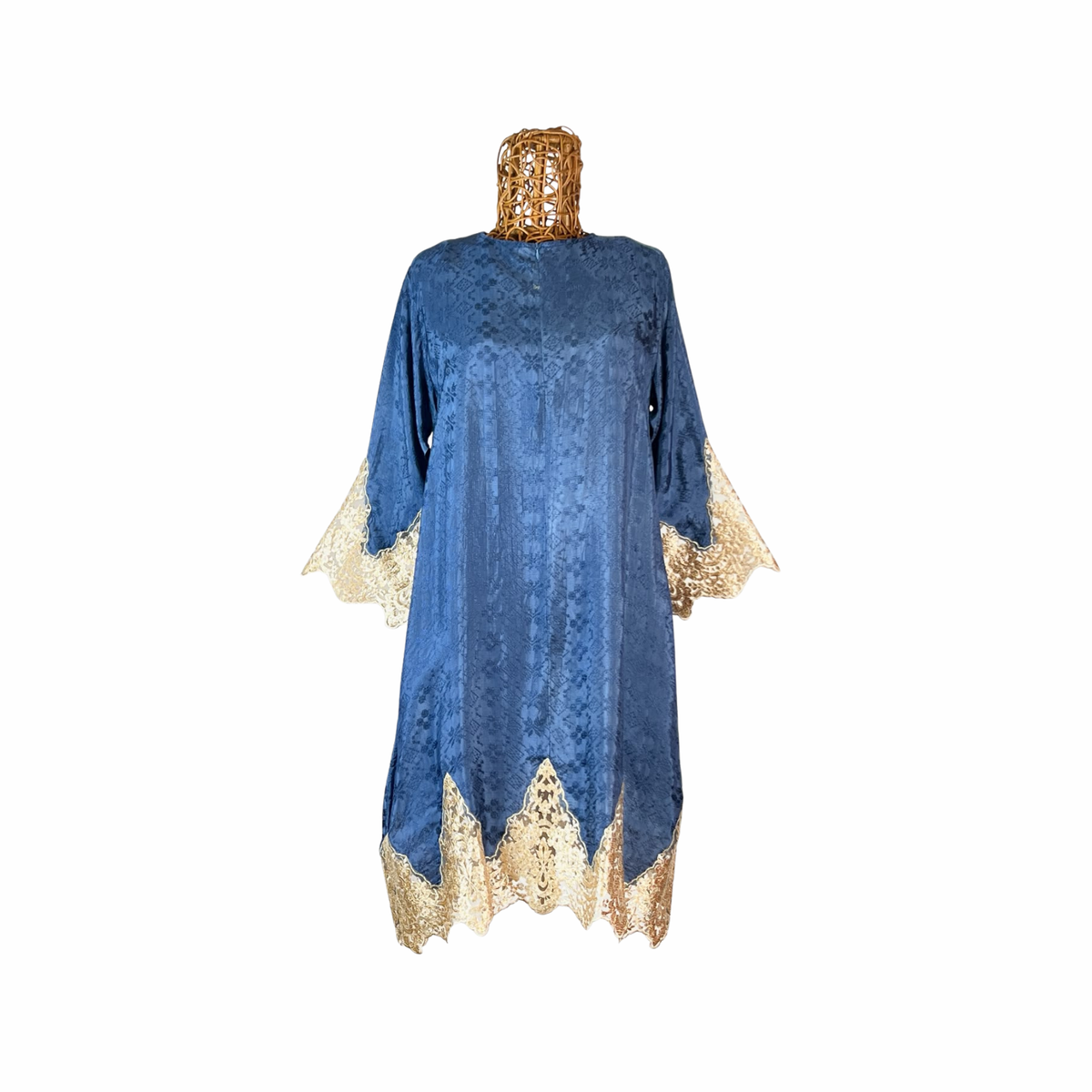 Jeng-Seri Sequins Lace Tunic [TUNIC ONLY]